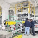 हाम्रो ग्राहक कारखानामा दुई युनिट २५ किलोग्राम घरपालुवा जनावरको खाना स्वचालित तौल झोला ढुवानी र प्यालेटाइजिङ लाइन सञ्चालनमा आएको छ।