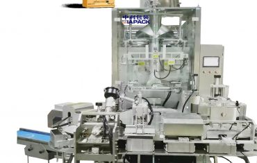 कफी पाउडर लागि स्वचालित त्रिकोण मोडेल झोला भ्याकुम प्याकेजिङ्ग मिसिन